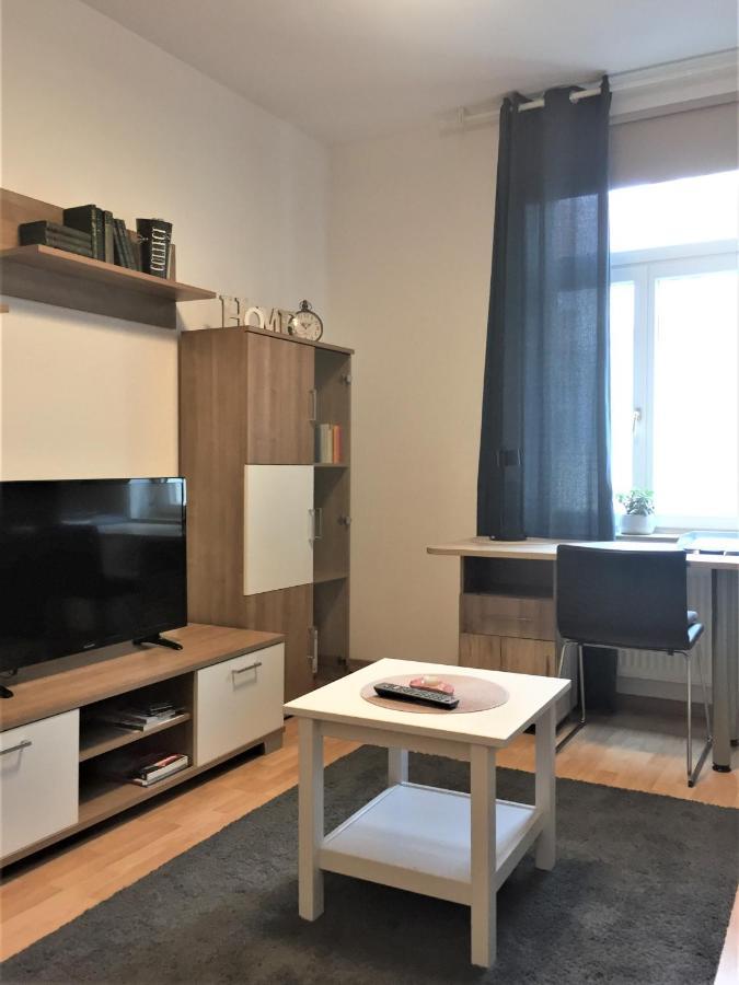 Ferienwohnung Leutzsch Am Leipziger Auenwald Esterno foto